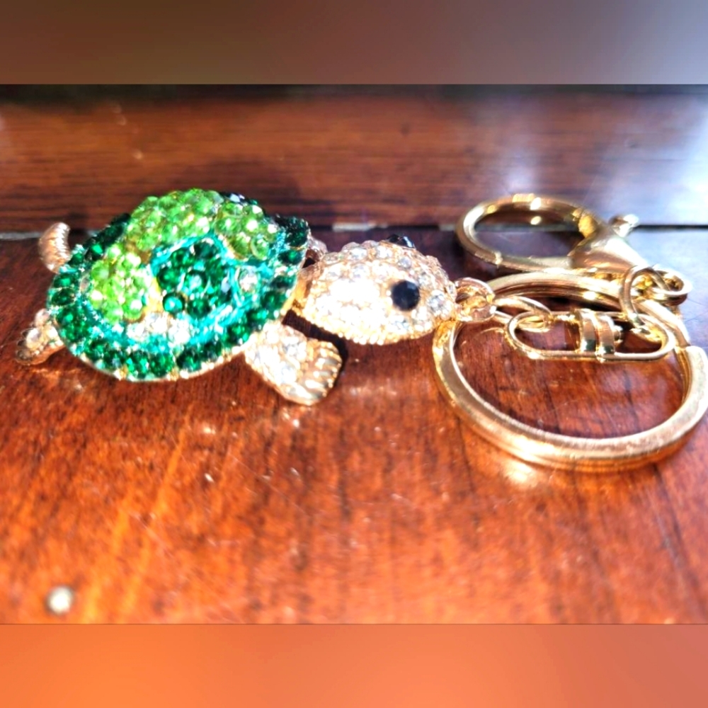 Bag Charm Turtle - Picture 3 of 5